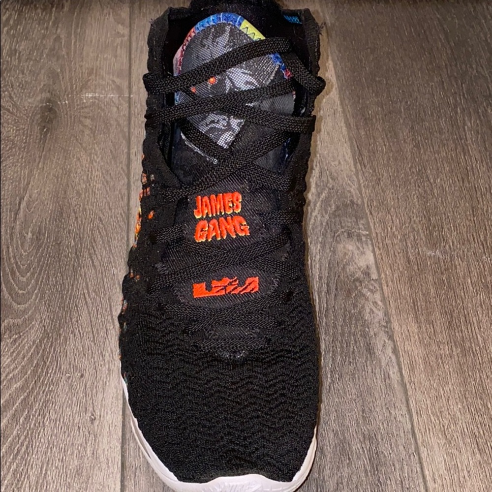 James Basketball Shoes